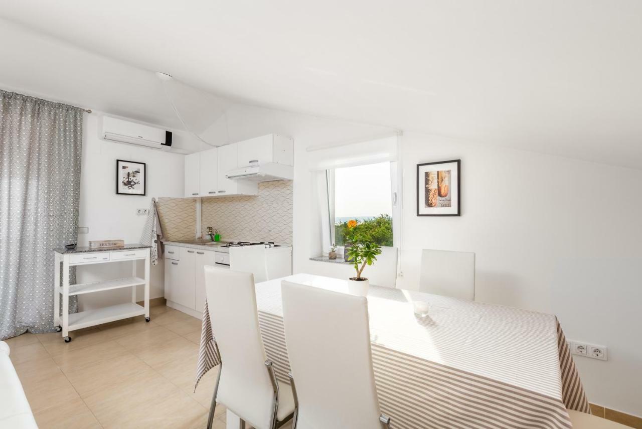 Julija Apartment ดรามัลย์ ภายนอก รูปภาพ