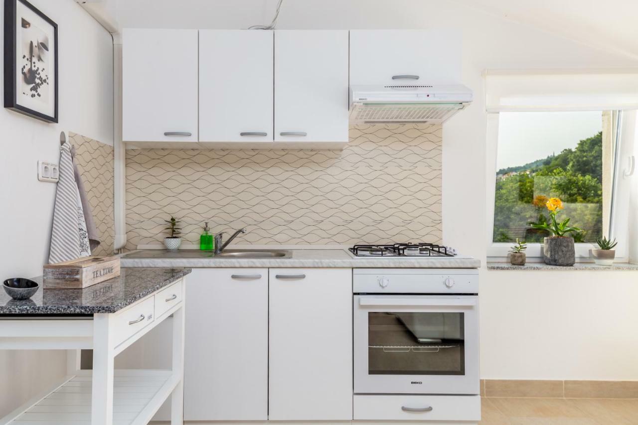 Julija Apartment ดรามัลย์ ภายนอก รูปภาพ