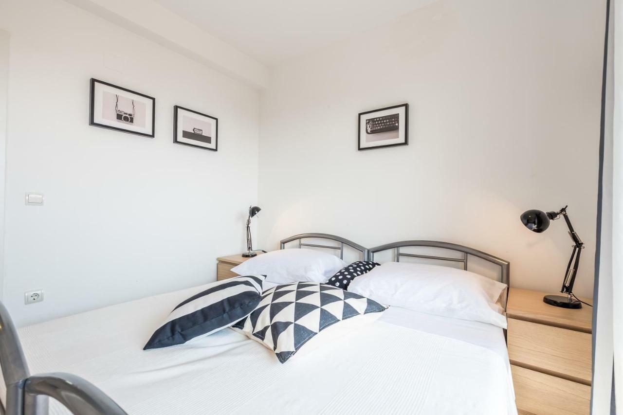 Julija Apartment ดรามัลย์ ภายนอก รูปภาพ